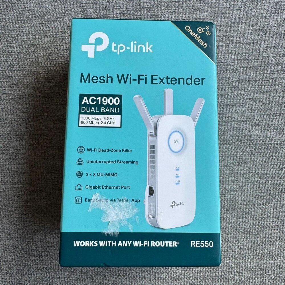 TP-Link AC1900 WiFi Extender Covers Up to 2800 Sq.ft  New with open box